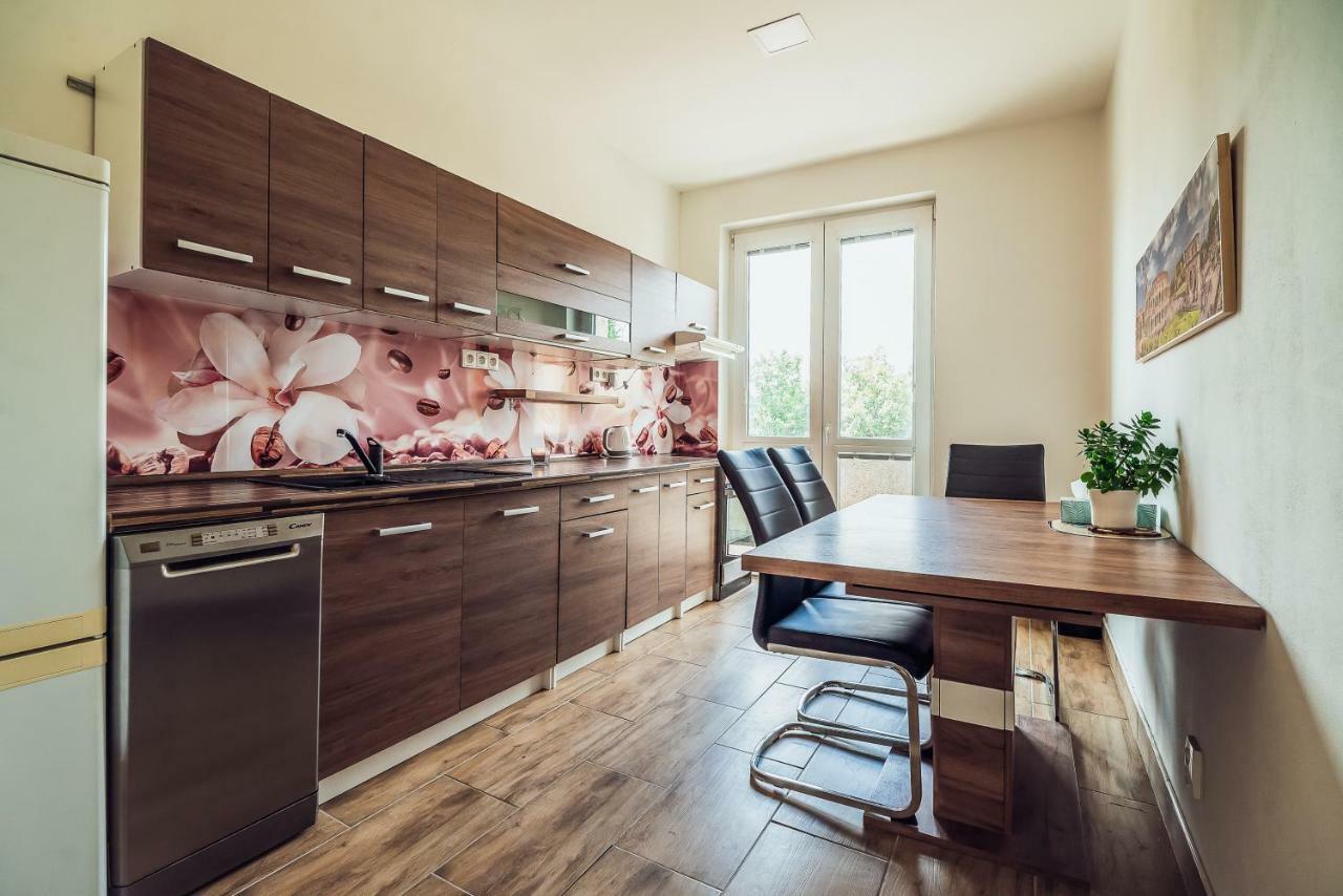 Skodova Apartments プルジェロフ エクステリア 写真